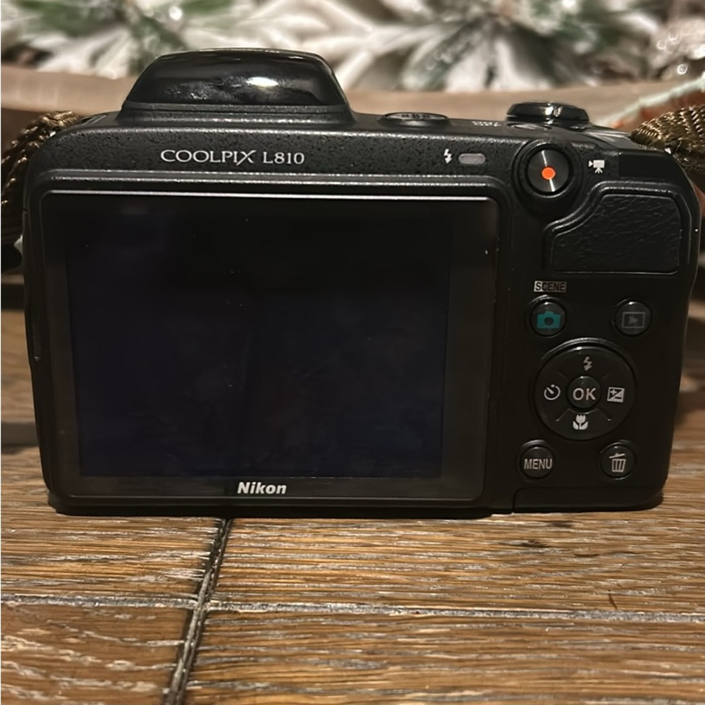 Nikon Camera - Picture 3 of 8